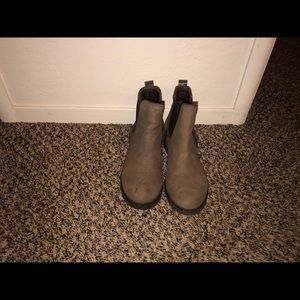 Steve Madden ankle booties